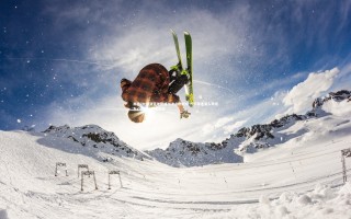 南宫28-南亚篮球巅峰对决点燃战火 万千球迷涌入场馆为心仪球队呐喊助威